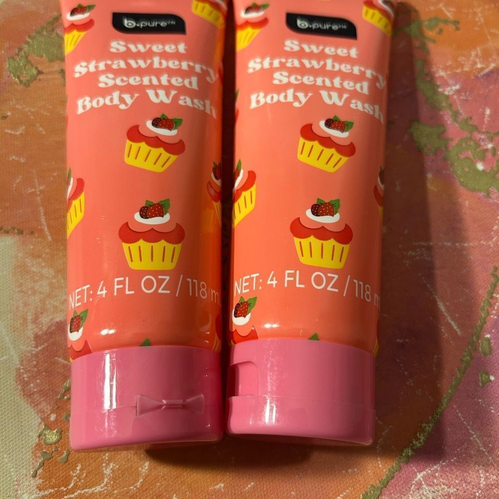 🎁Sweet Strawberry Scented Body Wash - Pink(Set Of 2)💥